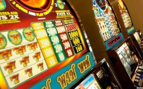 Phòng chơi Live Casino xem14 với dealer trực tiếp và giao diện tiếng Việt